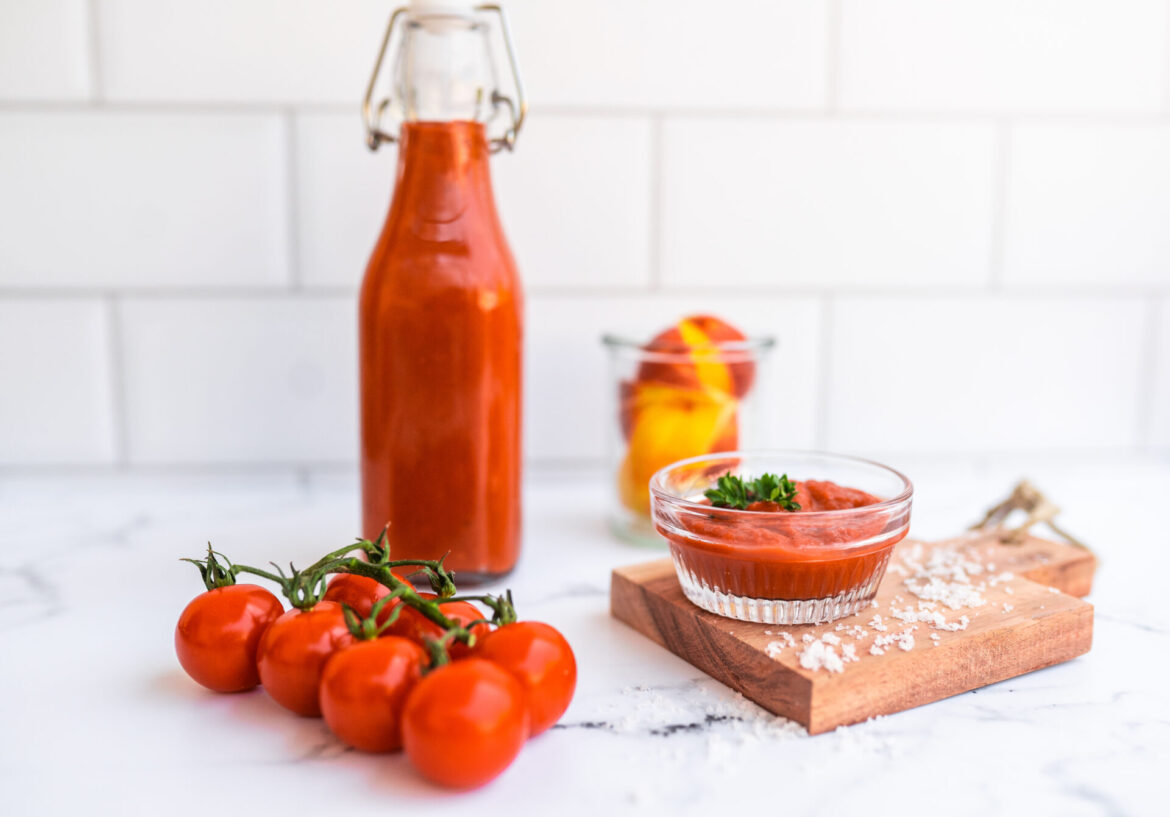 Rezept für gesundes Tomaten-Ketchup ohne Zucker zum selber machen